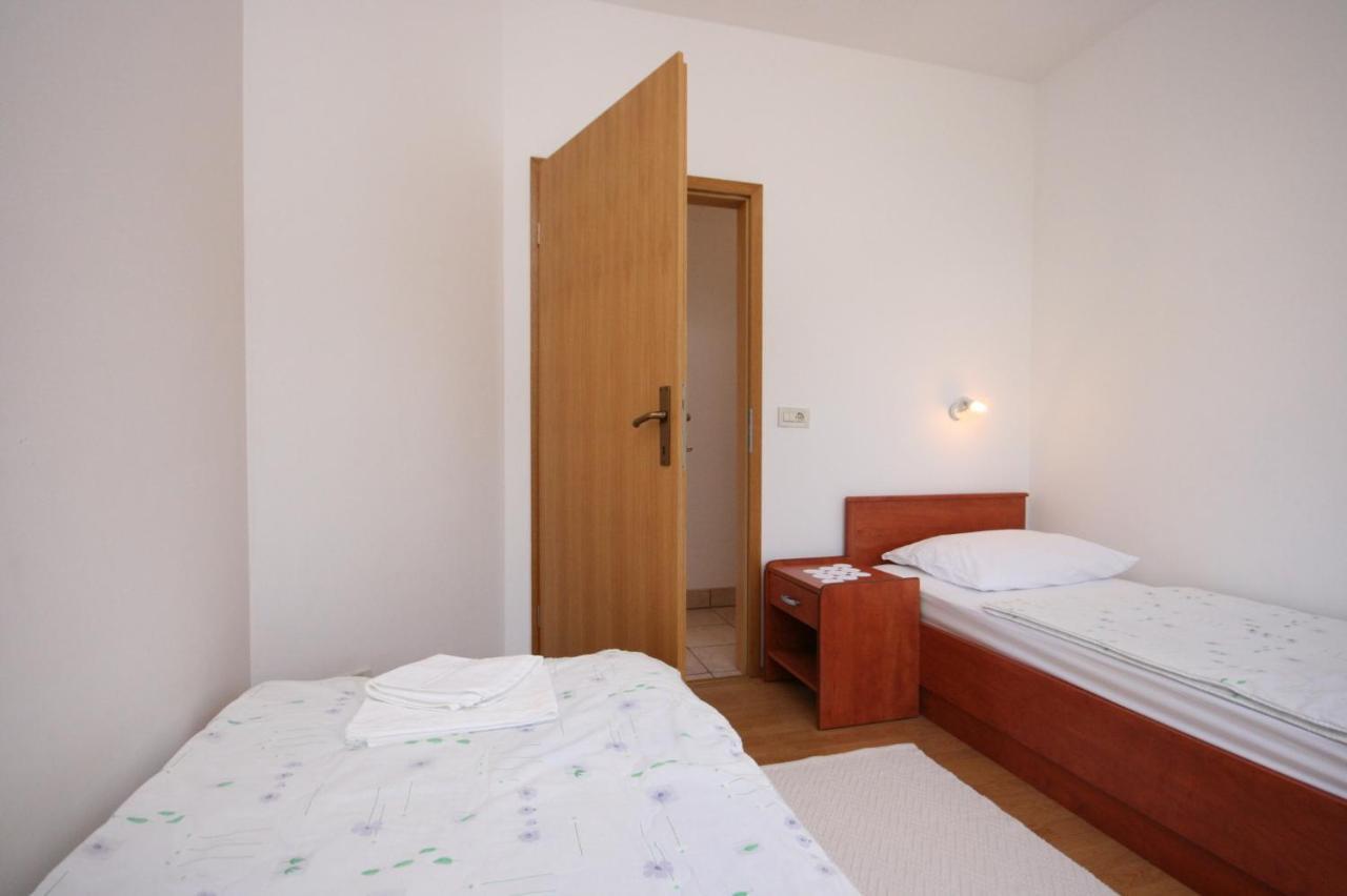 Apartment Stara Novalja 6301B Kültér fotó