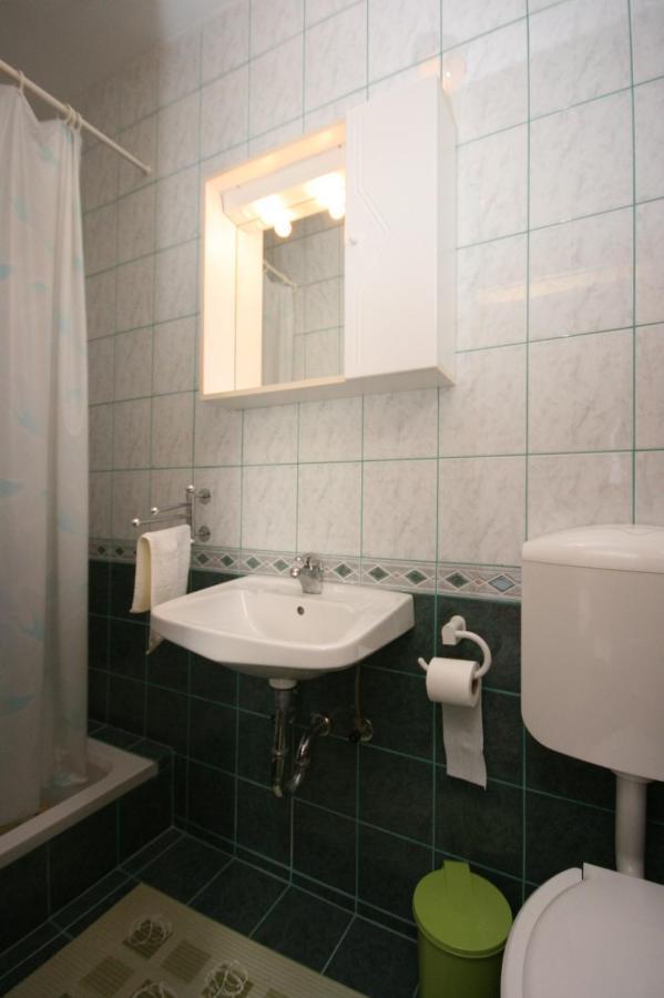Apartment Stara Novalja 6301B Kültér fotó