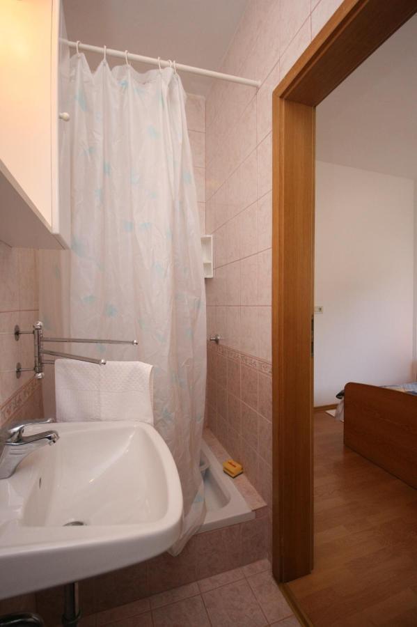 Apartment Stara Novalja 6301B Kültér fotó