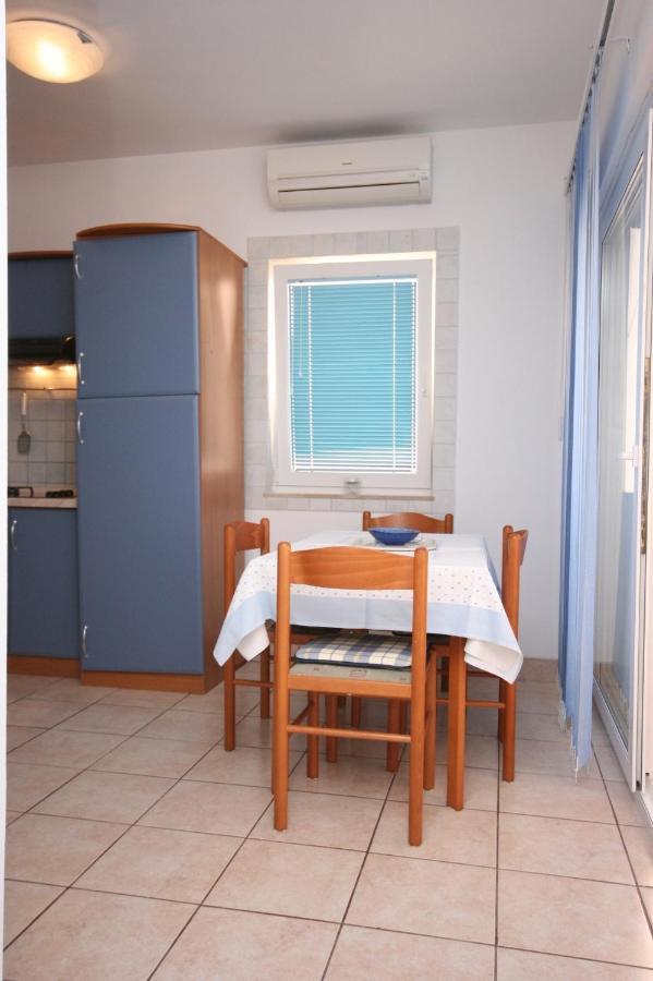 Apartment Stara Novalja 6301B Kültér fotó